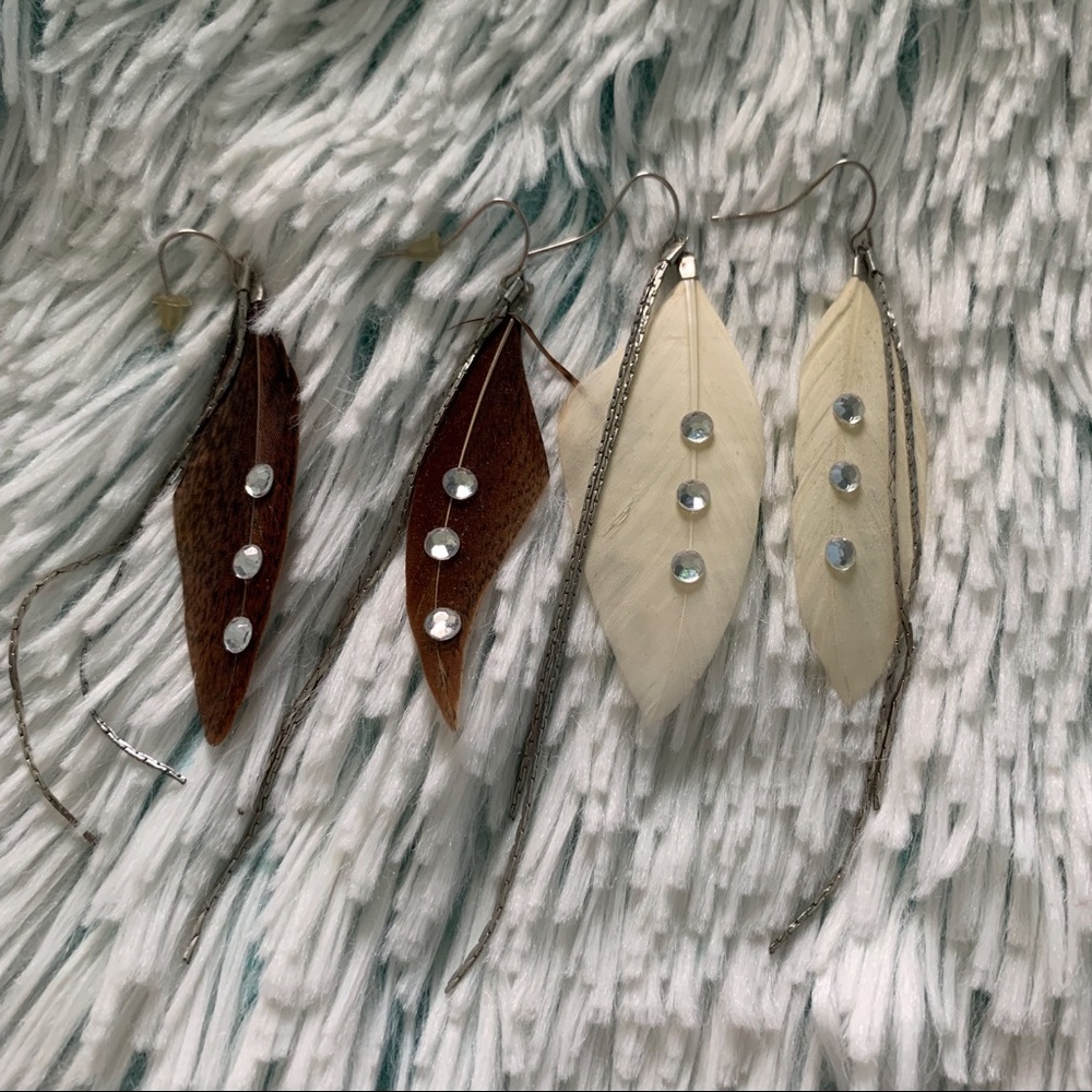 ✨FEATHER DANGLE EARRINGS✨